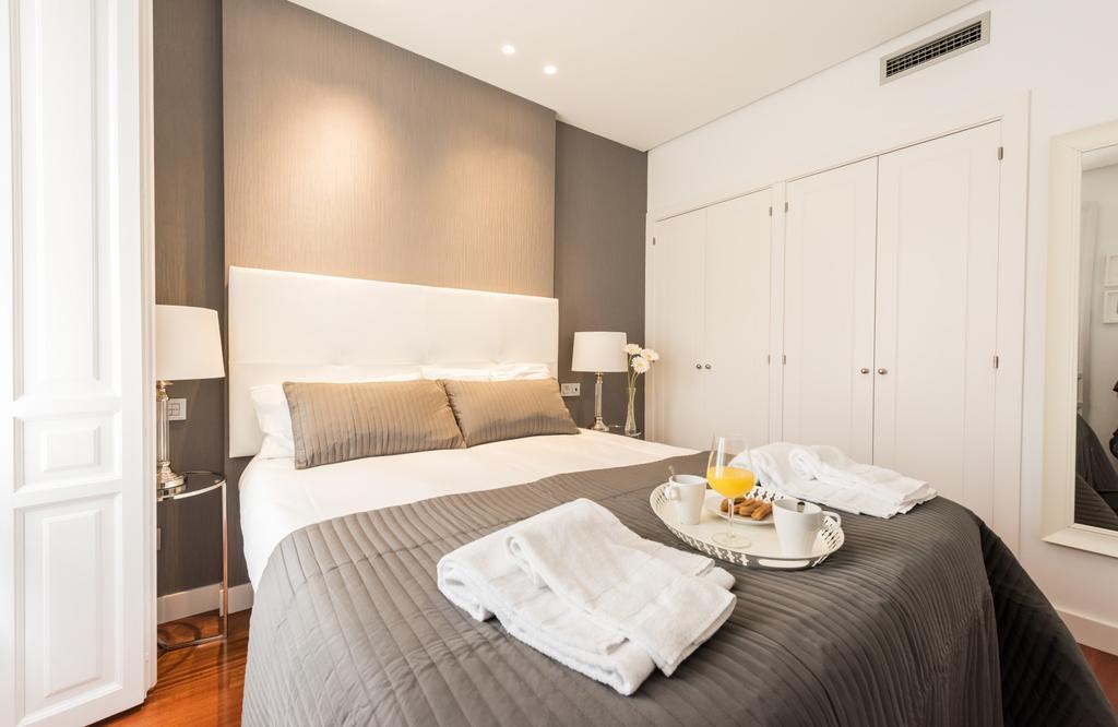 Santa Ana Plaza Apartment Madrid Ngoại thất bức ảnh