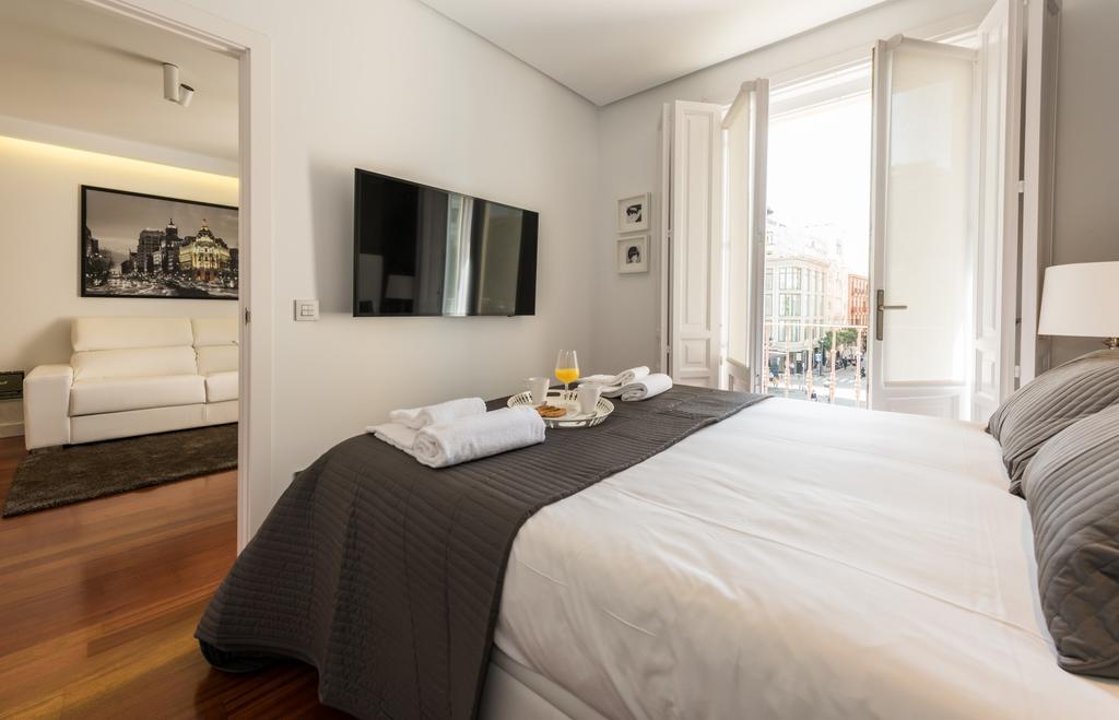 Santa Ana Plaza Apartment Madrid Ngoại thất bức ảnh